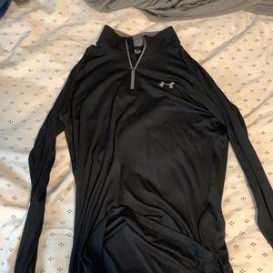 Black long sleeve shirt form under armor